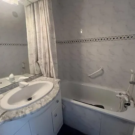 Апартаменти Proche Plage Et Animations, Piscine - Fr-1-723-130 *